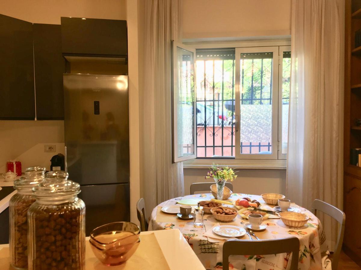 Valla18 Guesthouse Rome Bagian luar foto