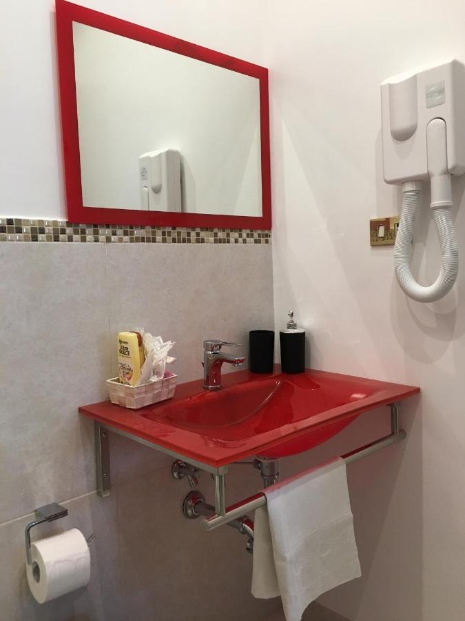 Valla18 Guesthouse Rome Bagian luar foto