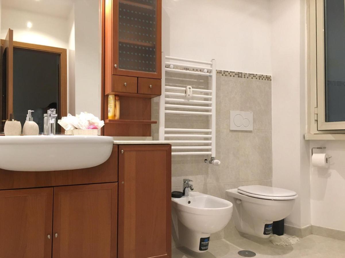 Valla18 Guesthouse Rome Bagian luar foto